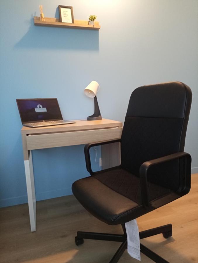 Le Beau Refuge Parisien De Cergy - Parisian Modern Flat At Cergy Bed & Breakfast エクステリア 写真