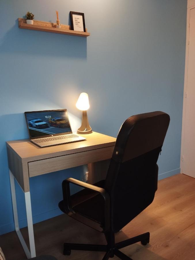 Le Beau Refuge Parisien De Cergy - Parisian Modern Flat At Cergy Bed & Breakfast エクステリア 写真