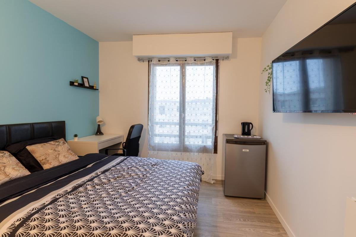 Le Beau Refuge Parisien De Cergy - Parisian Modern Flat At Cergy Bed & Breakfast エクステリア 写真