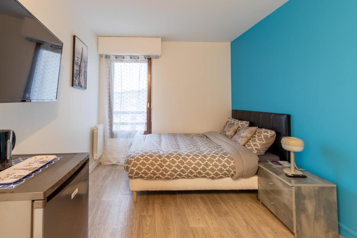 Le Beau Refuge Parisien De Cergy - Parisian Modern Flat At Cergy Bed & Breakfast エクステリア 写真