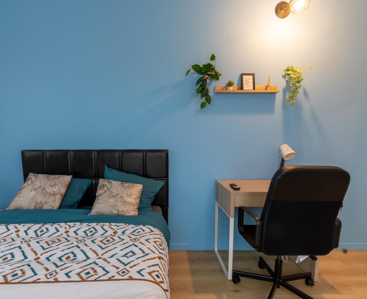 Le Beau Refuge Parisien De Cergy - Parisian Modern Flat At Cergy Bed & Breakfast エクステリア 写真