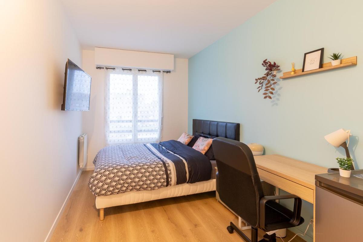 Le Beau Refuge Parisien De Cergy - Parisian Modern Flat At Cergy Bed & Breakfast エクステリア 写真