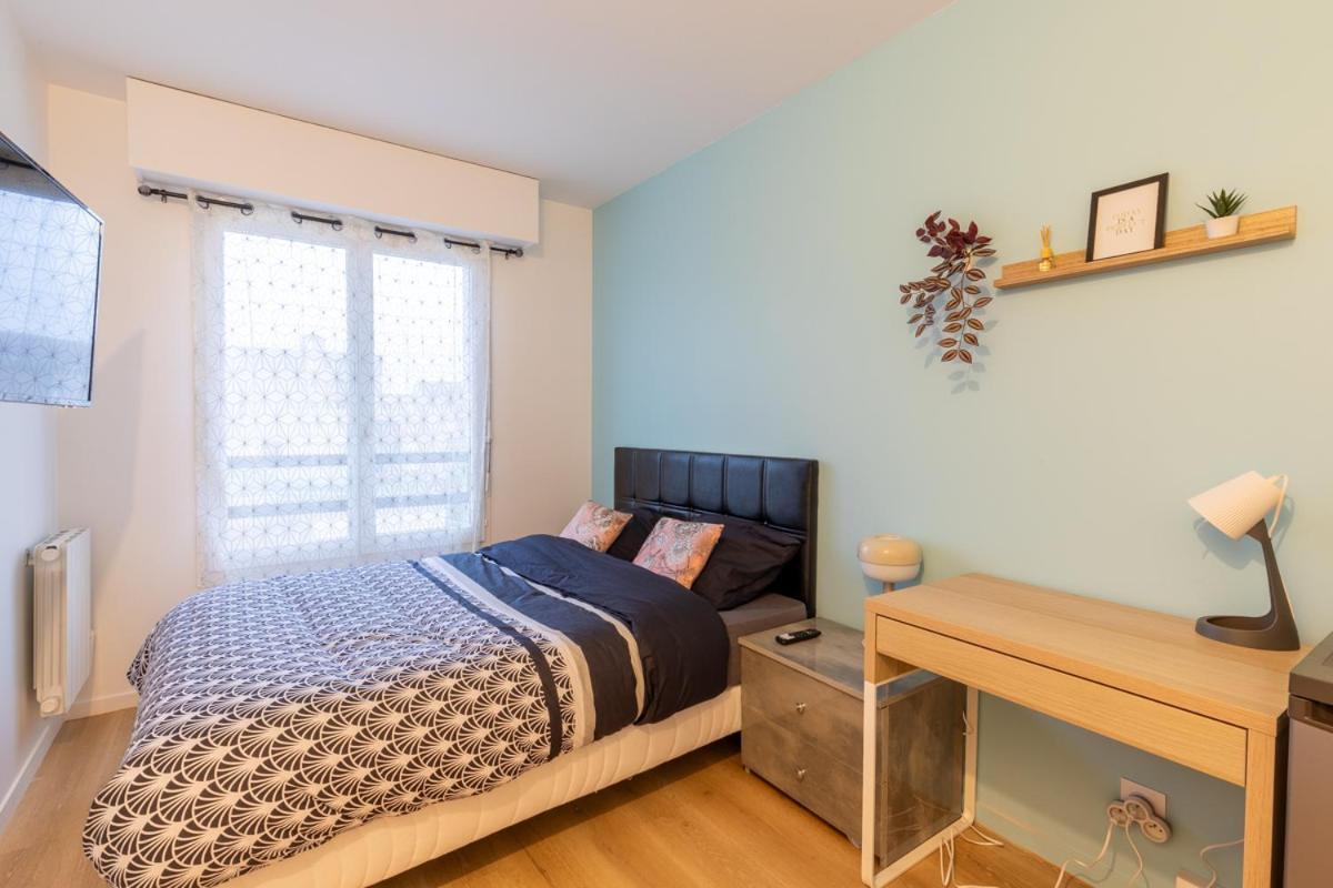Le Beau Refuge Parisien De Cergy - Parisian Modern Flat At Cergy Bed & Breakfast エクステリア 写真